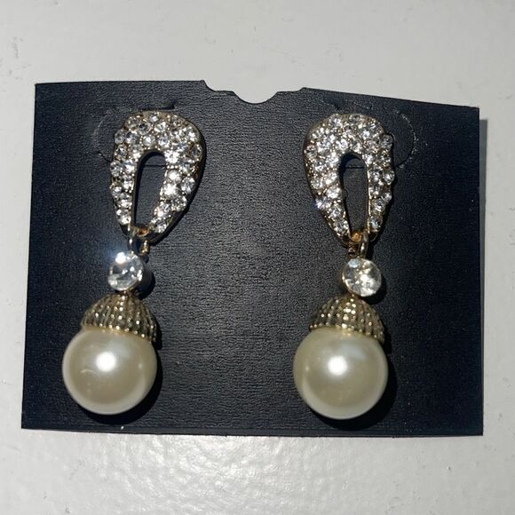 JCPenny Fashion Earrings Tear‎ Drop Pearl Diamond Gold Medal NWT - Picture 1 of 4